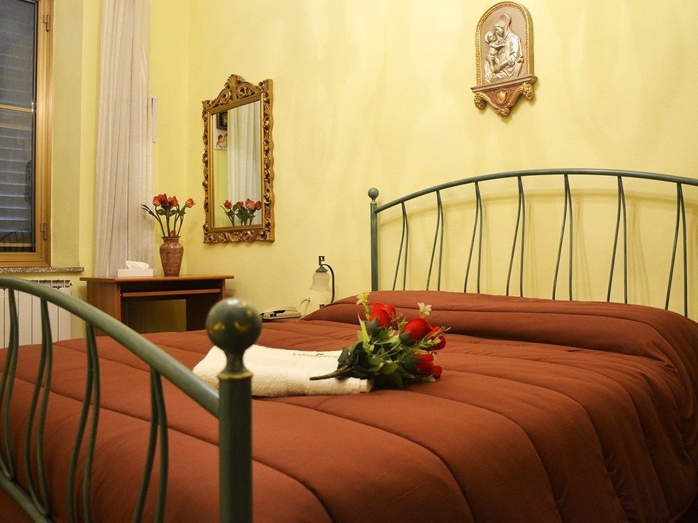 La Rosa Di Firenze B&B Exterior photo